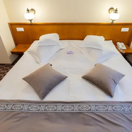 Szálloda Dorna 4*